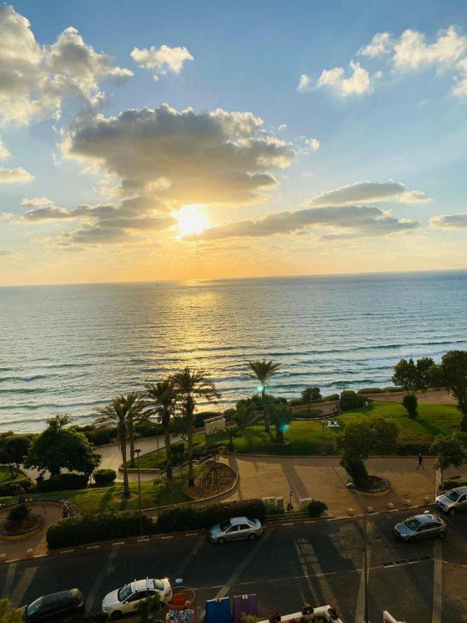Nitsa Sea View Luxurious Apartment Netanja Buitenkant foto