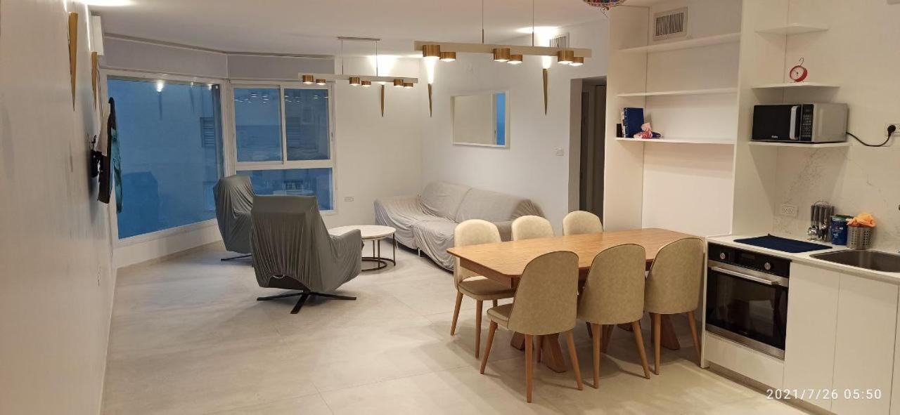 Nitsa Sea View Luxurious Apartment Netanja Buitenkant foto